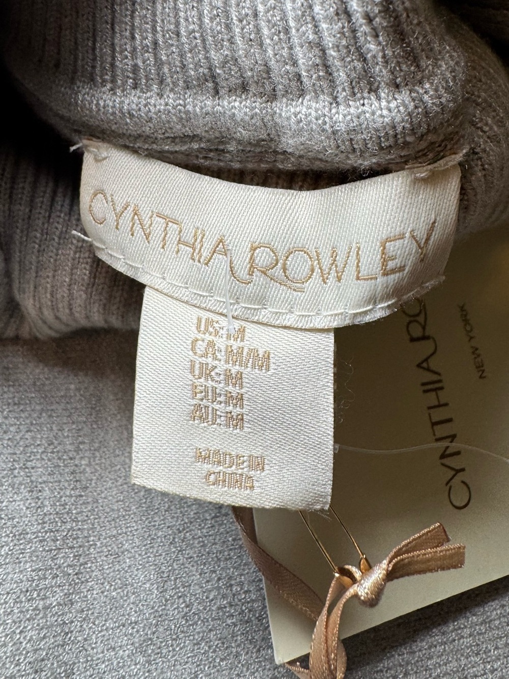Cynthia Rowley grey turtleneck dolman-sleeve sweater medium - Picture 6 of 12